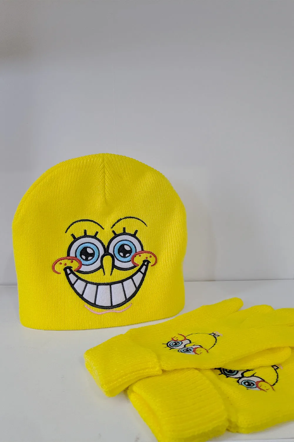 Sponge Bob Beanie, Scarf & Gloves Set